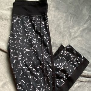 Women’s Under Armour leggings